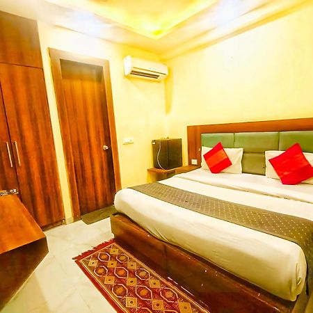 Glace Stay Inn Near Igi Airport Нью-Делі Екстер'єр фото