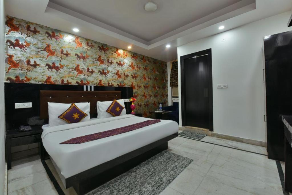 Glace Stay Inn Near Igi Airport Нью-Делі Екстер'єр фото