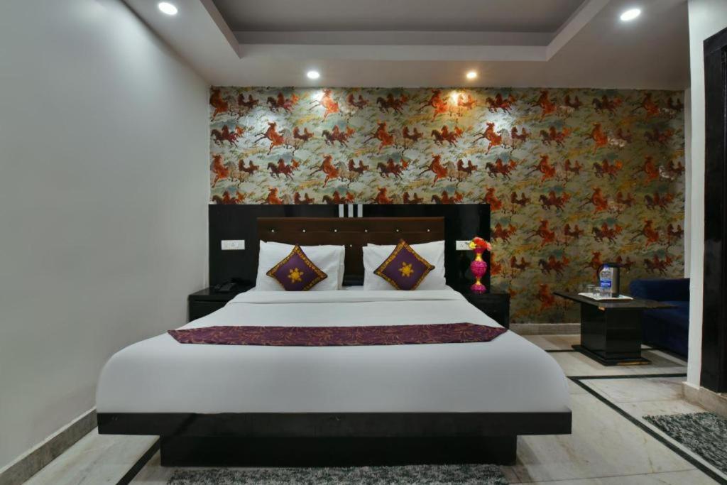 Glace Stay Inn Near Igi Airport Нью-Делі Екстер'єр фото