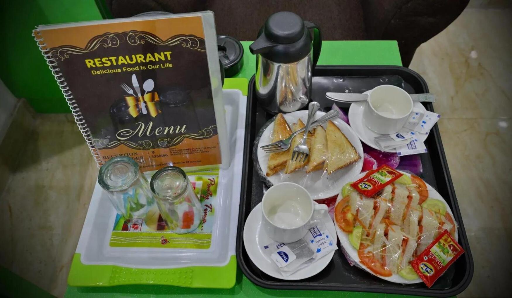 Glace Stay Inn Near Igi Airport Нью-Делі Екстер'єр фото